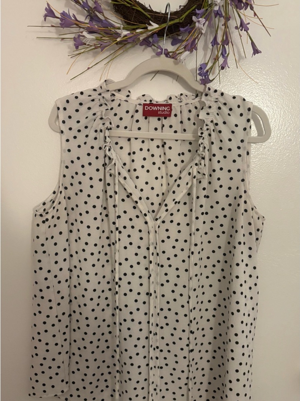Women’s White Polka Dot Sleeveless Camisole